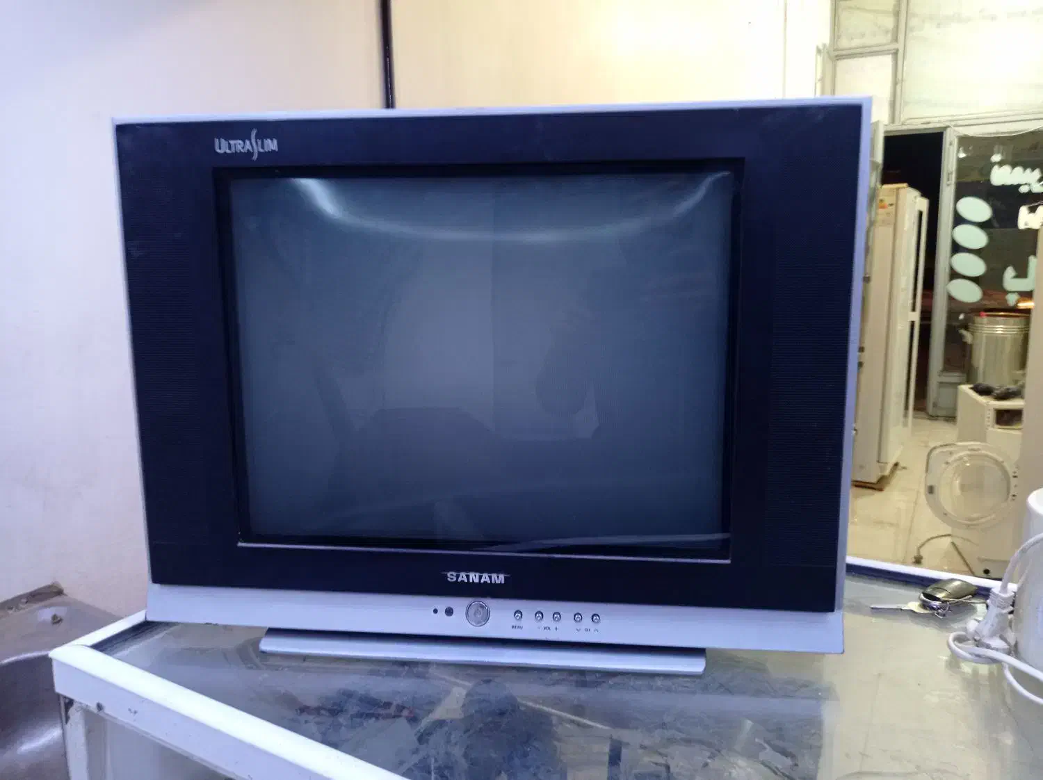 تلویزیون صنام فلش خور صفحه تخت|تلویزیون و پروژکتور|اهر, |دیوار