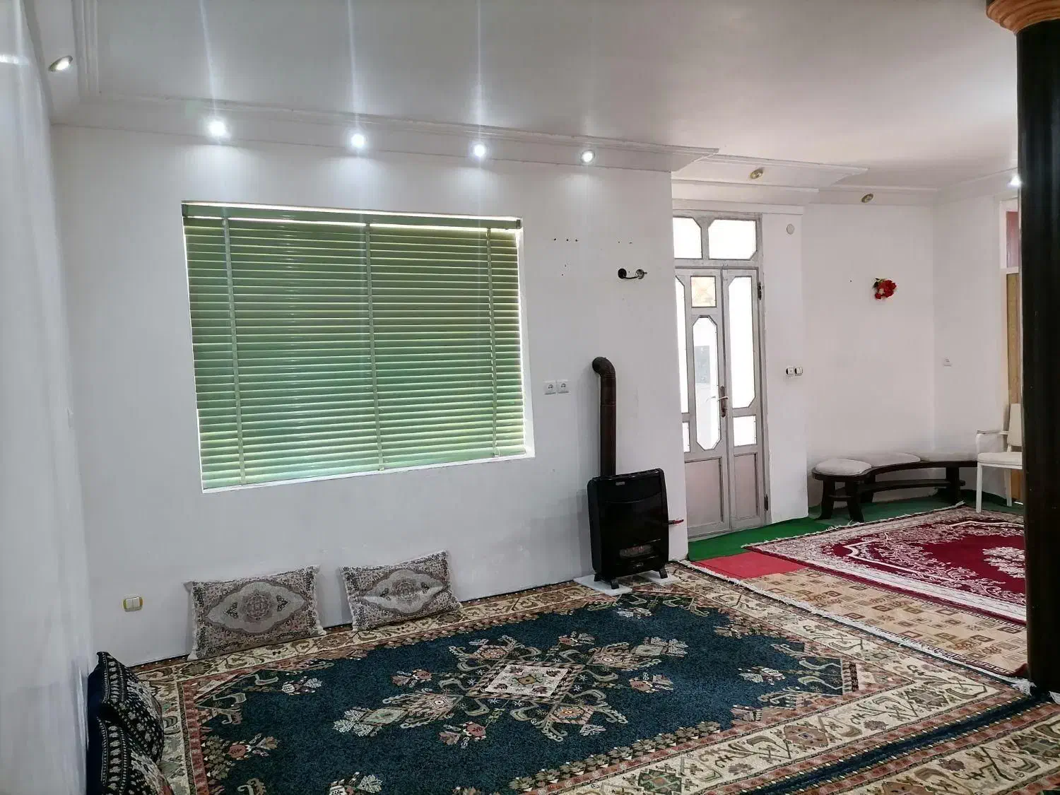 اجاره روزانه خانه ویلایی دربست|اجارهٔ کوتاهمدت آپارتمان و سوئیت|طبس, |دیوار