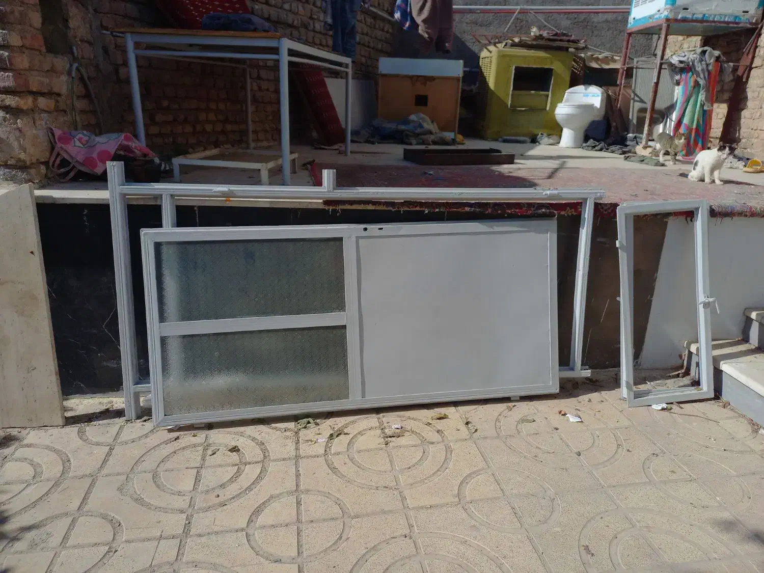 درب و پنجره فلزی|مصالح و تجهیزات ساختمان|نوبران, |دیوار