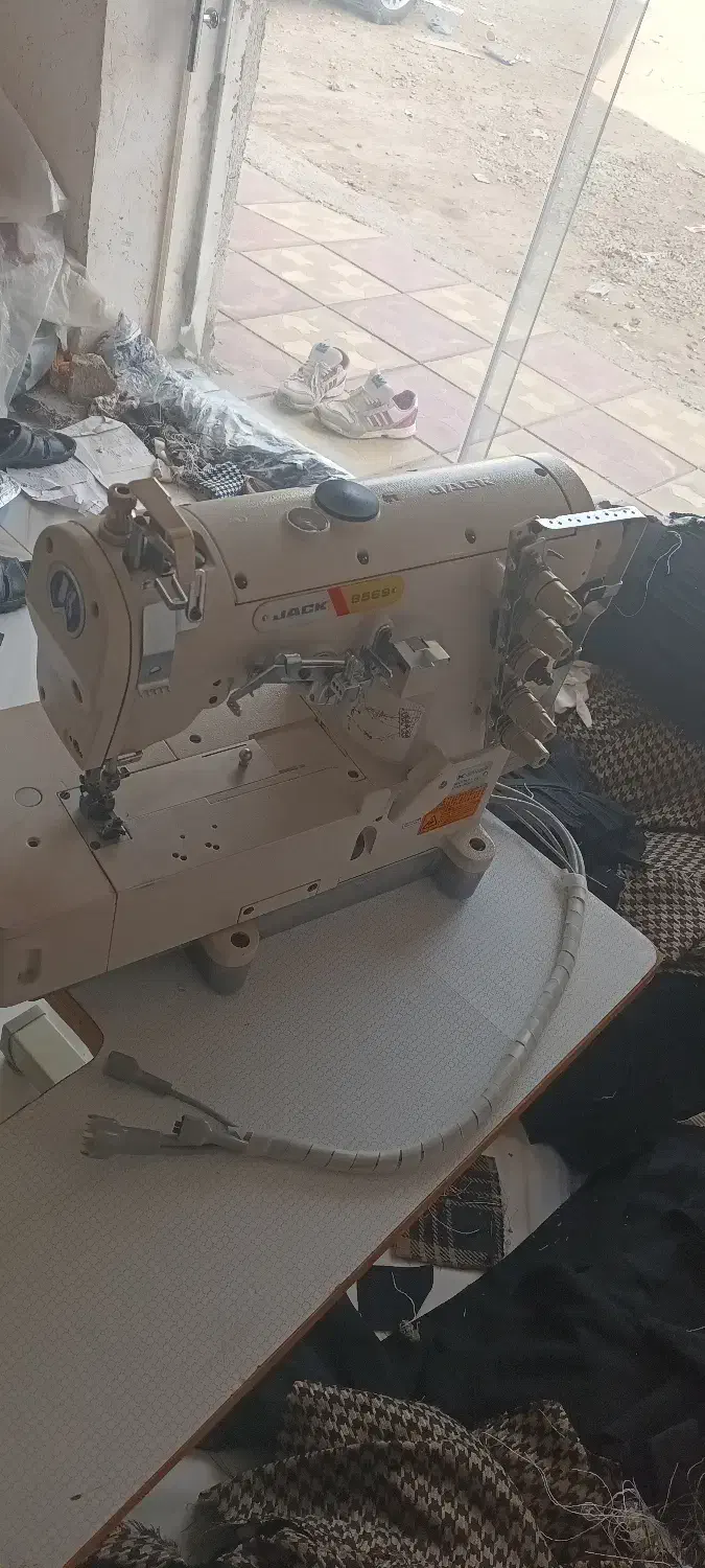 چرخ میاندوز|چرخ خیاطی و ریسندگی|کبودرآهنگ, |دیوار