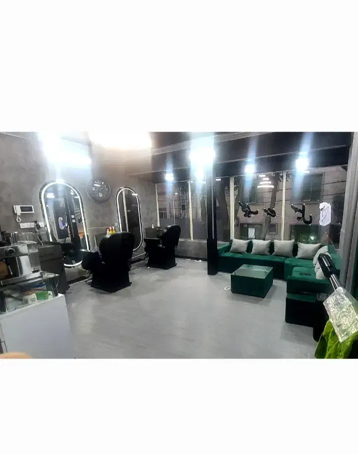 واگذاری سالن آرایشگاه مردانه بامشتری|اجارهٔ مغازه و غرفه|تهران, سلیمانی|دیوار