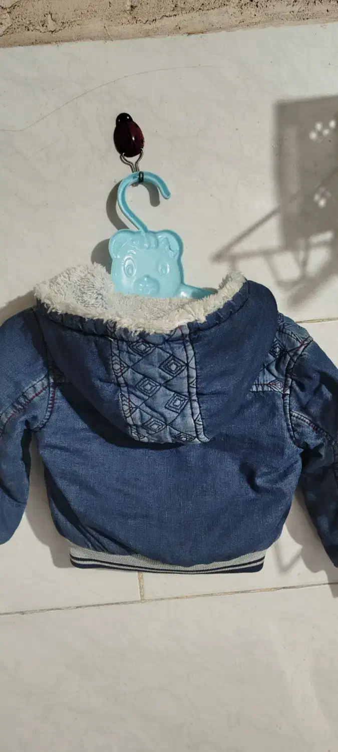 کاپشن|کفش و لباس بچه|شهرضا, |دیوار