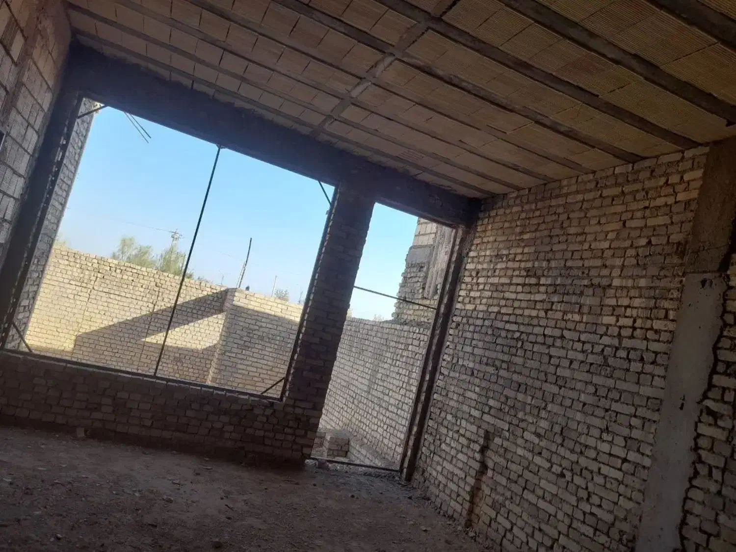 ملک نیمهساز دوطبقه سند ۶ دانگ شناژبندی وامدار|فروش خانه و ویلا|اشکذر, |دیوار