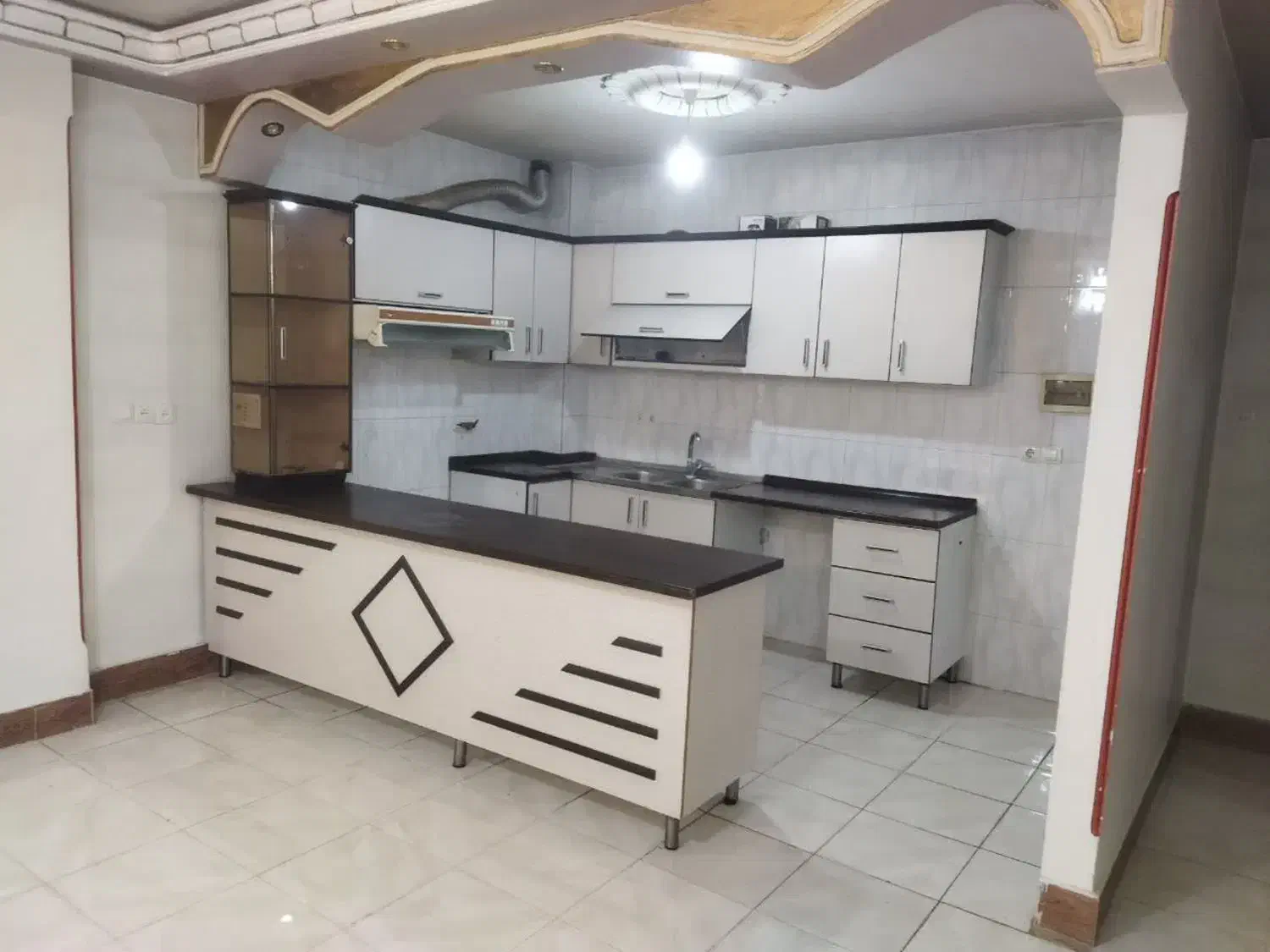 اجاره آپارتمان تمیز .حدودا ۸۰ متر .جای آرام|اجارهٔ آپارتمان|اصفهان, ارغوانیه|دیوار