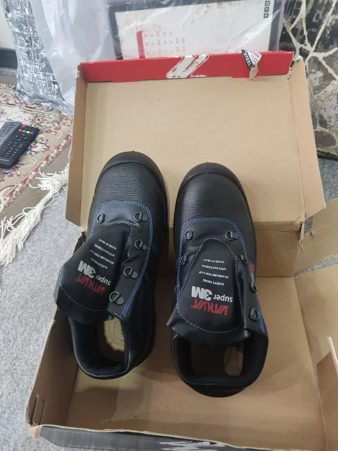 دو جفت کفش ایمنی|کیف، کفش، کمربند|بندر ماهشهر, |دیوار