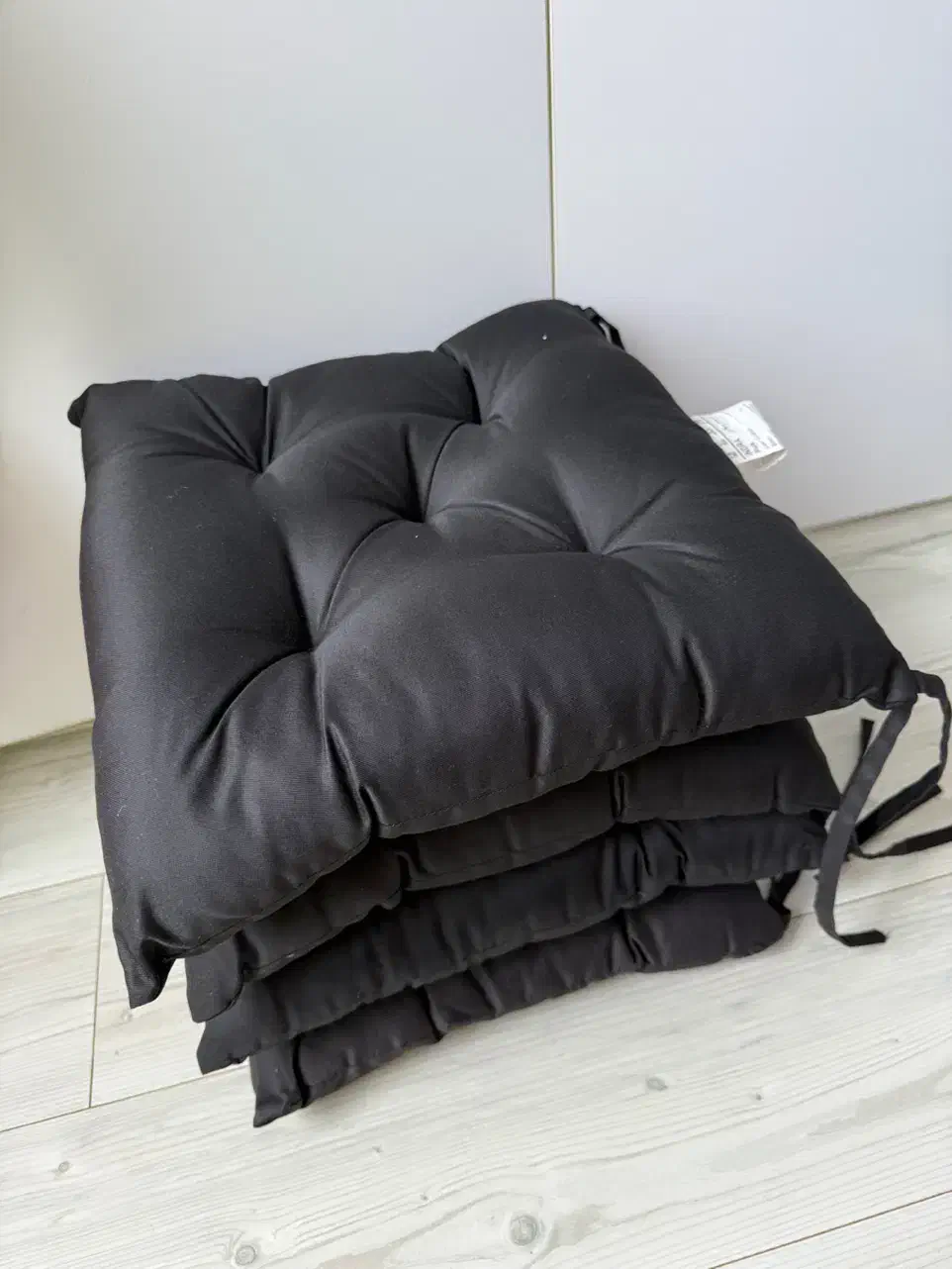 تشک صندلی نو|مبلمان خانگی و میز عسلی|رشت, گلباغ نماز|دیوار