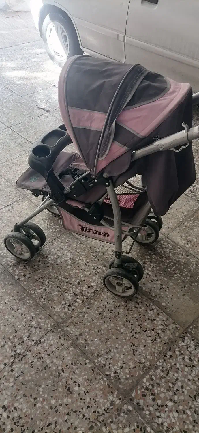 کالسکه بچه معاوضه با خروس|کالسکه و لوازم جانبی|شیراز, شهرک سراج‎|دیوار