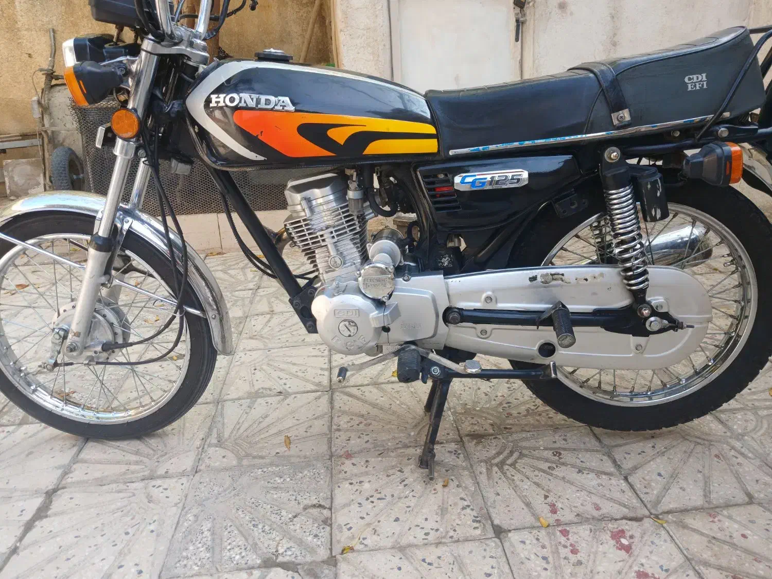 موتور هندا۱۲۵|موتورسیکلت|خرم‌آباد, |دیوار