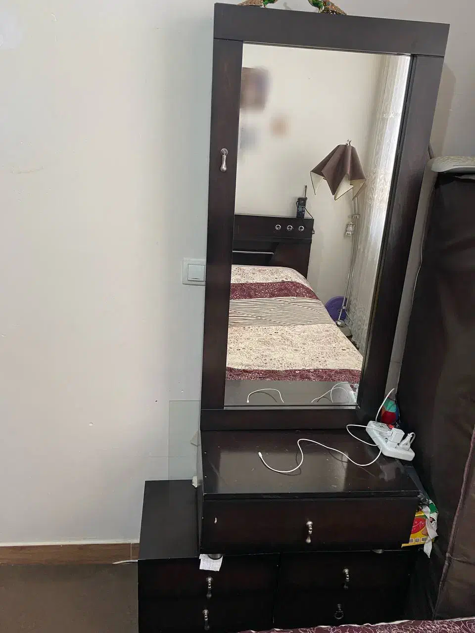 تخت با دراور و وسایل....|تخت و سرویس خواب|مهرگان, |دیوار