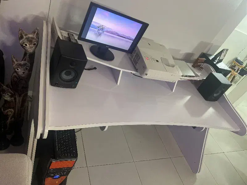 میز استودیویی حرفه ای|میز تحریر و کامپیوتر|مشهد, سرافرازان|دیوار