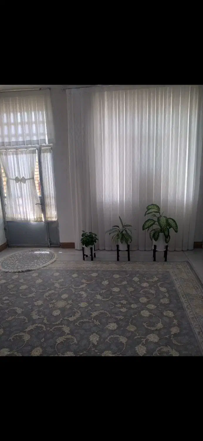 پرده|پرده، رانر، رومیزی|دورود, |دیوار