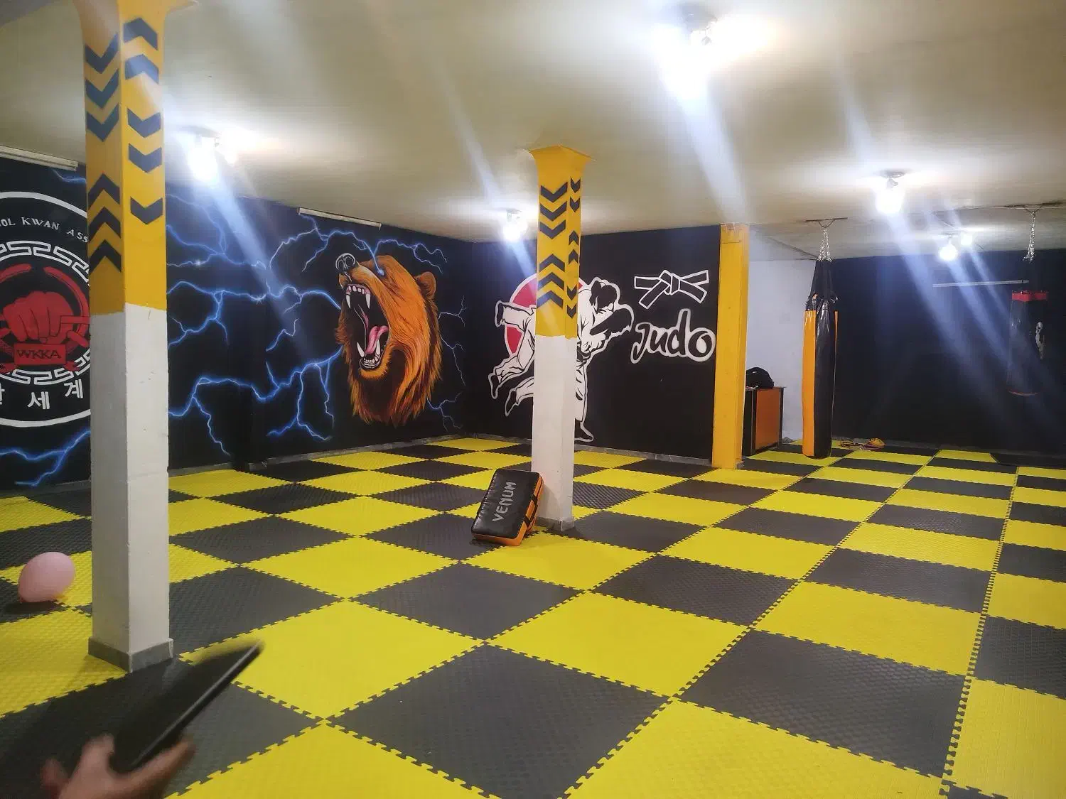 اجاره تایم باشگاه رزمی|اجارهٔ کوتاهمدت دفتر کار و فضای آموزشی|تبریز, |دیوار