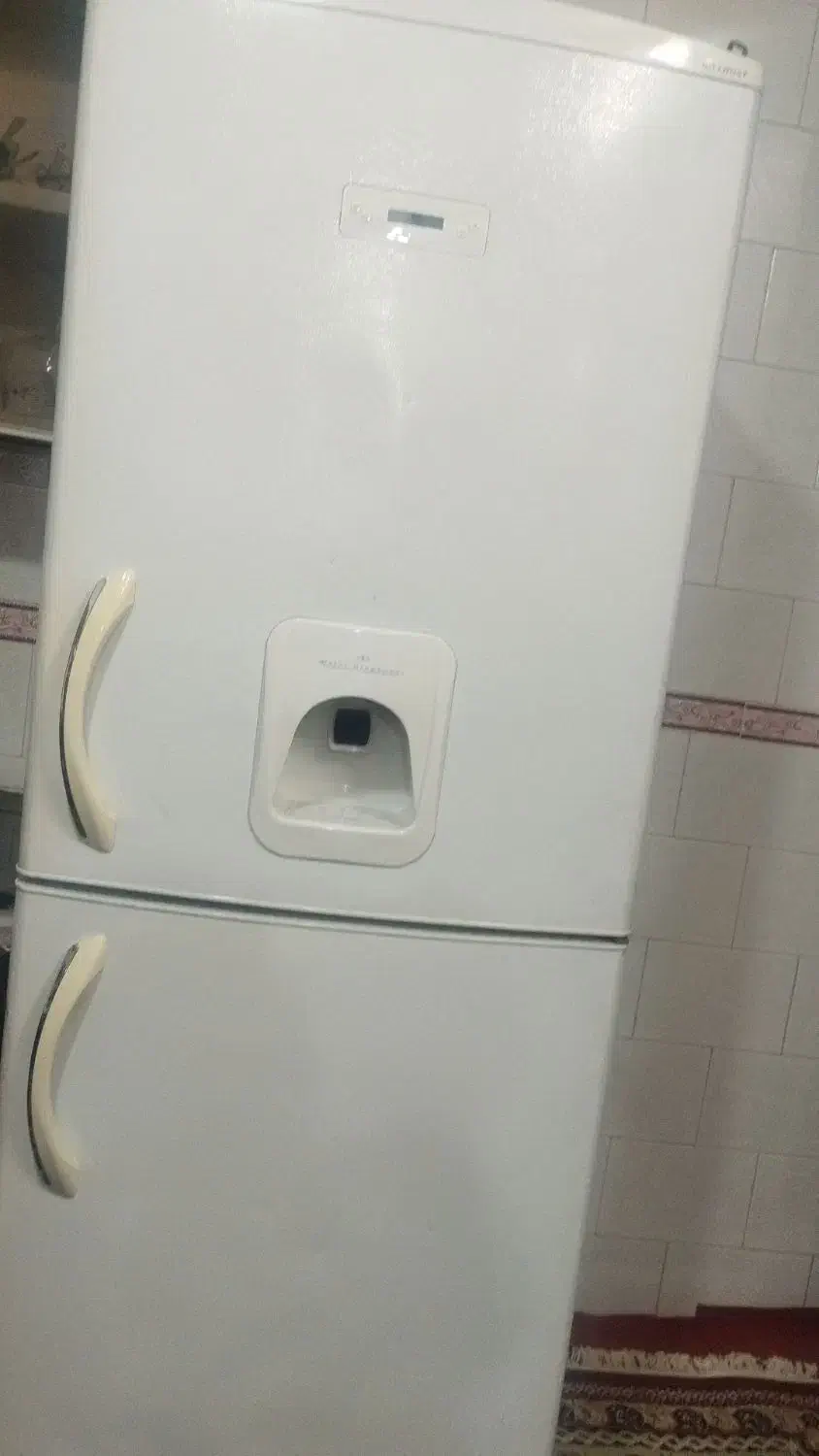 یخچال|یخچال و فریزر|شیراز, شهرک نیروی انتظامی|دیوار