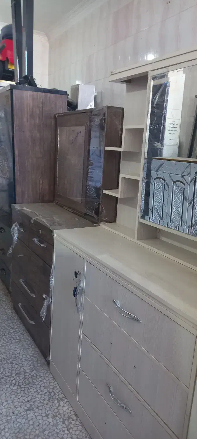 کمد لباس و میز آرایش سمساری محمدی|جاکفشی، کمد، دراور|زابل, |دیوار