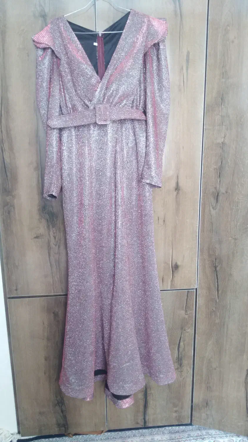 لباس مجلسی در حد نو ۱۵۰۰۰۰۰ تومان|لباس|اردبیل, |دیوار