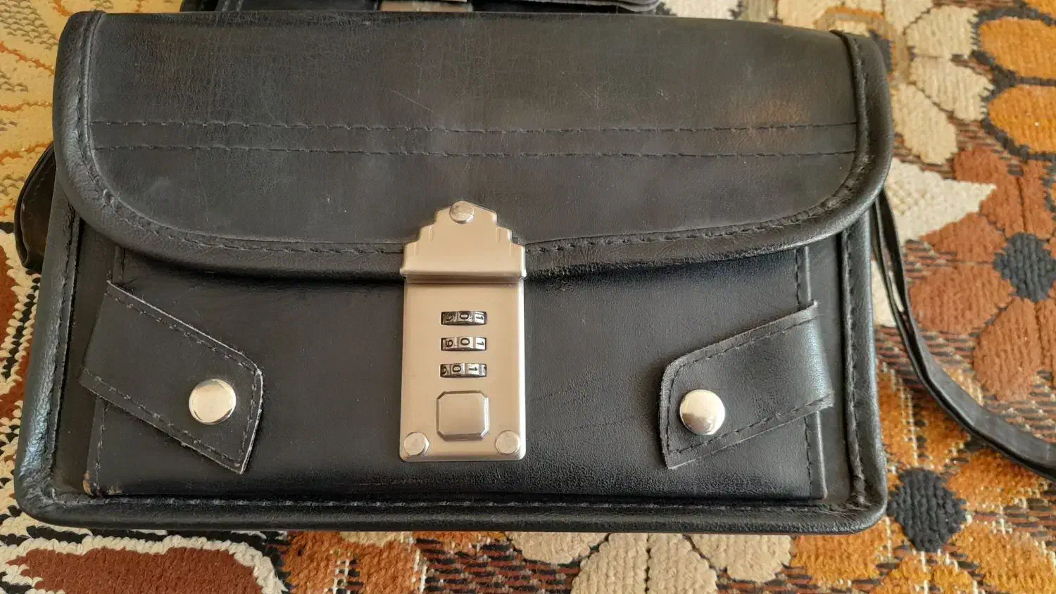 کیف مدارک دانشجویی ۳تاش سالم سالم|کیف، کفش، کمربند|اراک, |دیوار