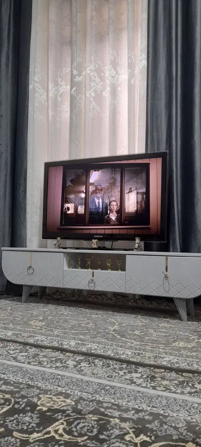 تلویزیون سامسونگ درحد|تلویزیون و پروژکتور|ساوه, |دیوار