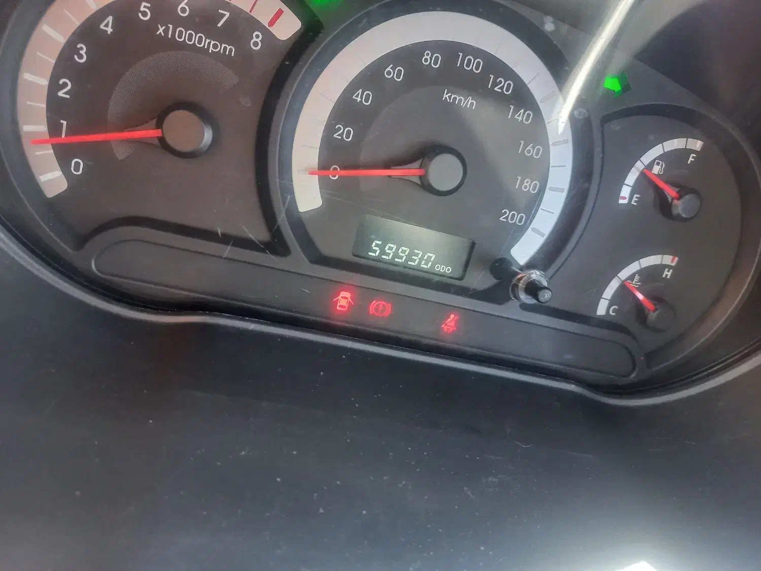 کوییک R سفید سقف مشکی 99|خودرو سواری و وانت|فرخ‌شهر, |دیوار