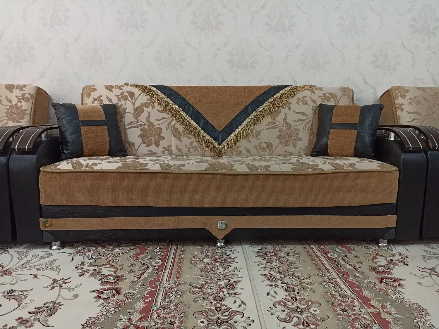 یک دست مبل 8نفره تختخوابشو باکس دارفروشی|مبلمان خانگی و میز عسلی|سنندج, |دیوار