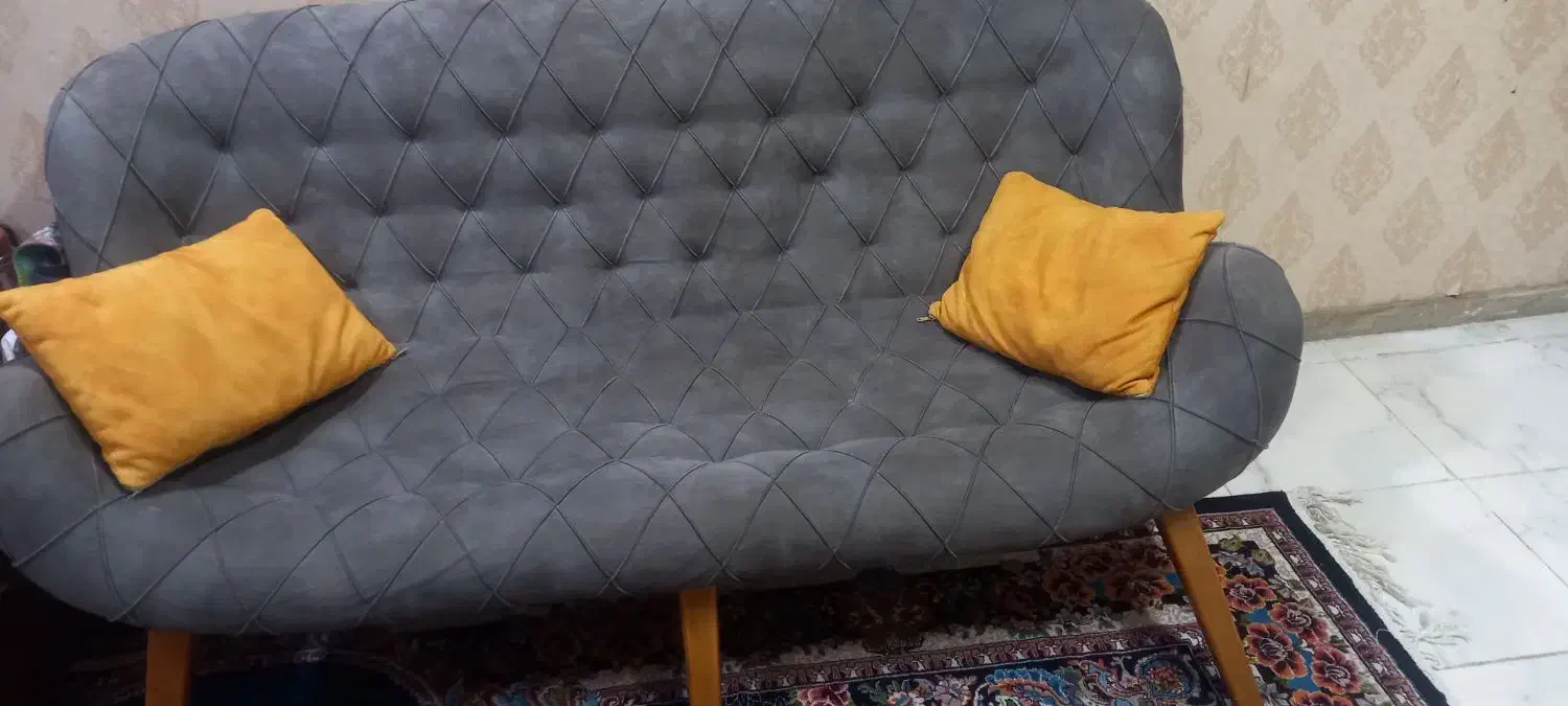 مبل ۷ نفره چستر|مبلمان خانگی و میز عسلی|رشت, کوی فکوری|دیوار