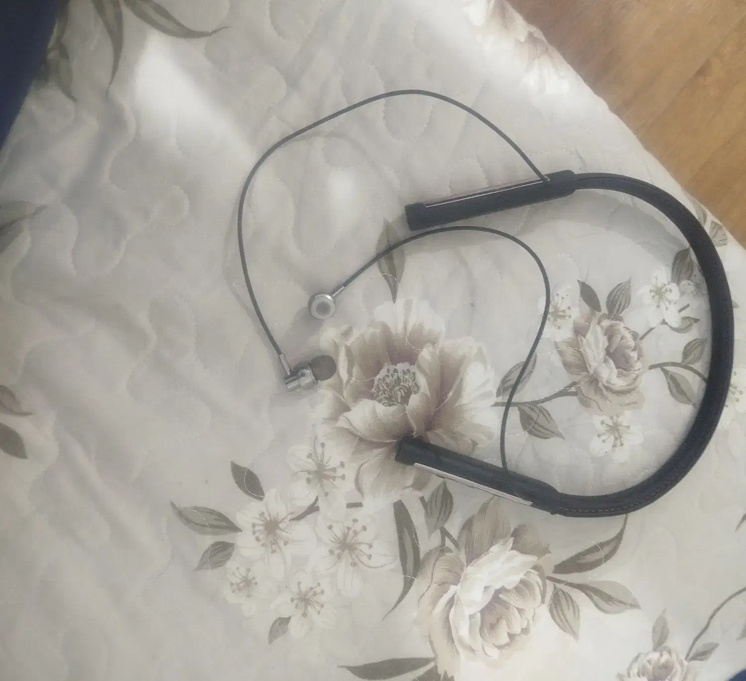 هندزفری بی سیم بلوتوثی اصلی|لوازم جانبی موبایل و تبلت|زاهدان, |دیوار