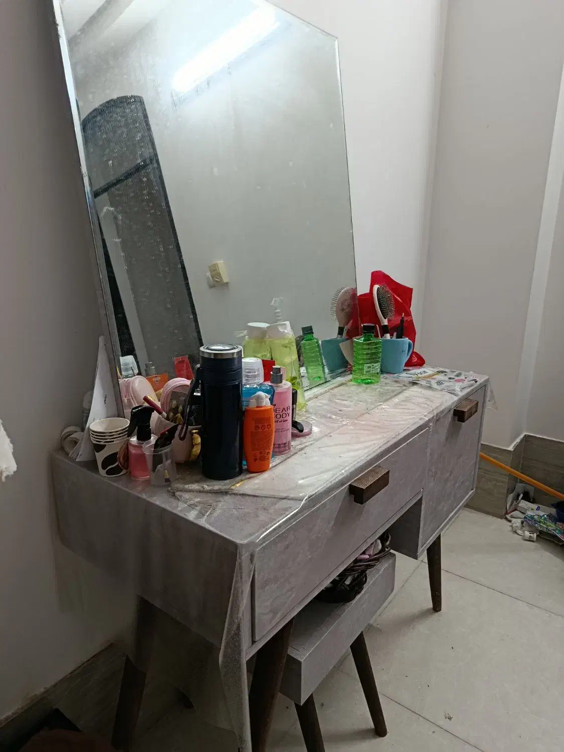 سرویس خواب ۱/۵ نفره ۱۲۰|تخت و سرویس خواب|جهرم, |دیوار