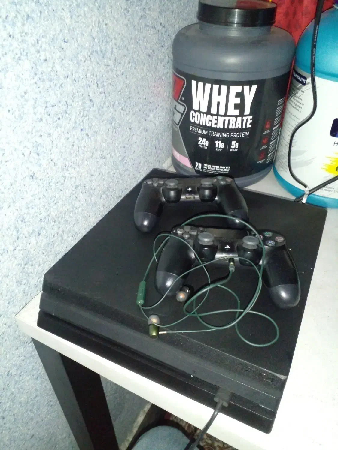 ps4پرو 1 ترا اکانتی به شرط|کنسول، بازی ویدئویی و آنلاین|تهران, فاطمی|دیوار