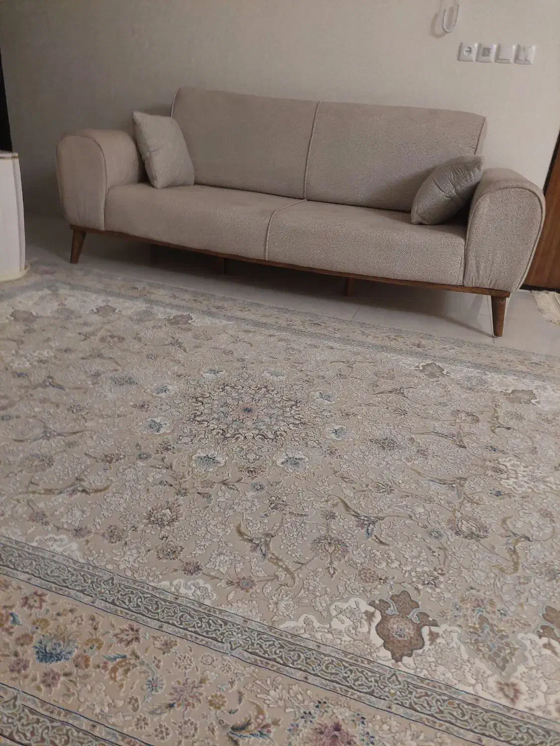 مبل ۸نفره|مبلمان خانگی و میز عسلی|سلماس, |دیوار