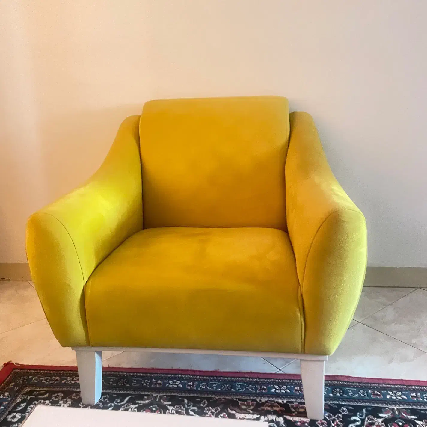 نیم ست مبل پنج نفره|مبلمان خانگی و میز عسلی|تهران, شاهین|دیوار