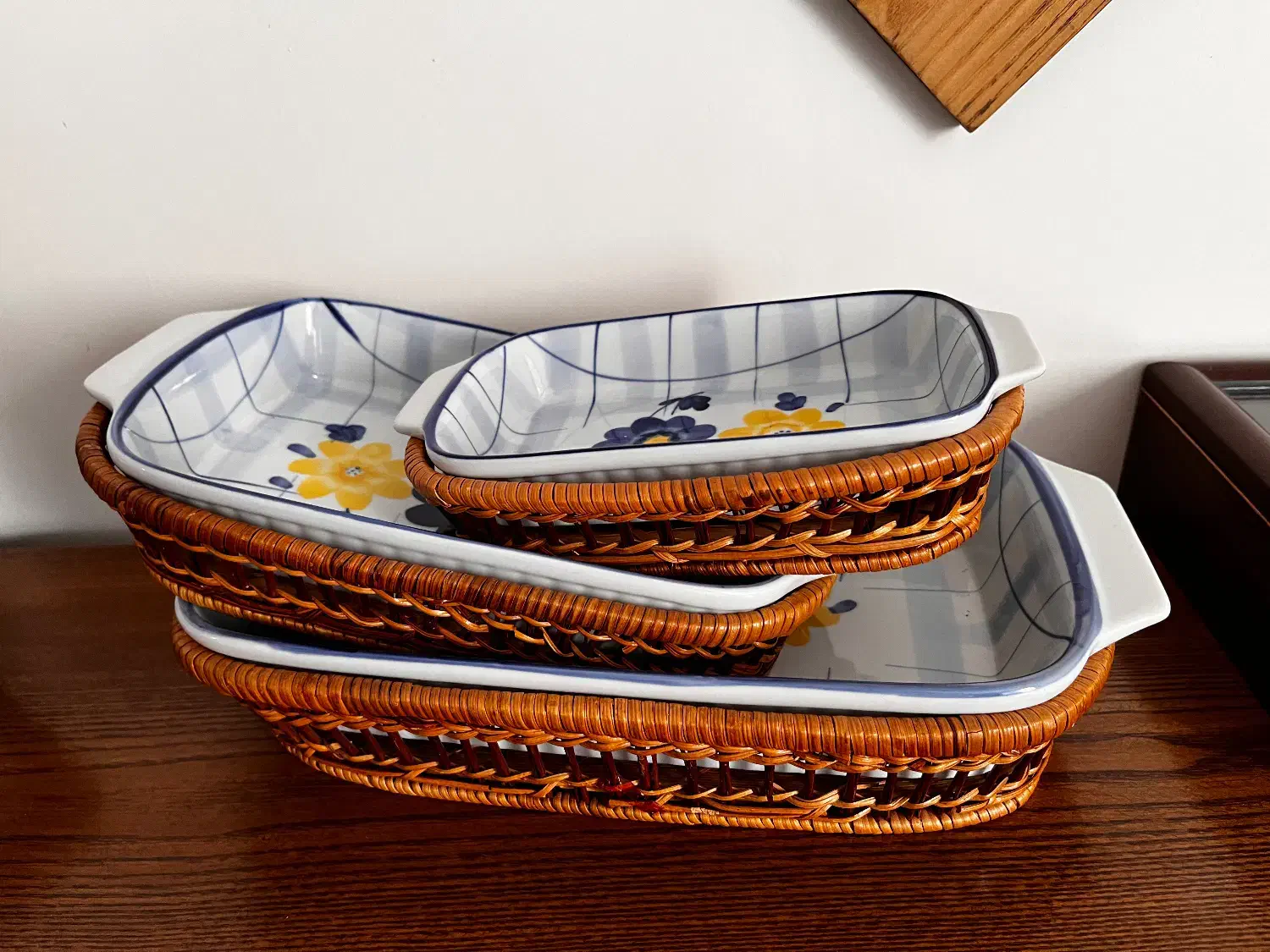 ظروف گل بابونه اصل|ظروف سرو و پذیرایی|پردیس, فاز ۱|دیوار