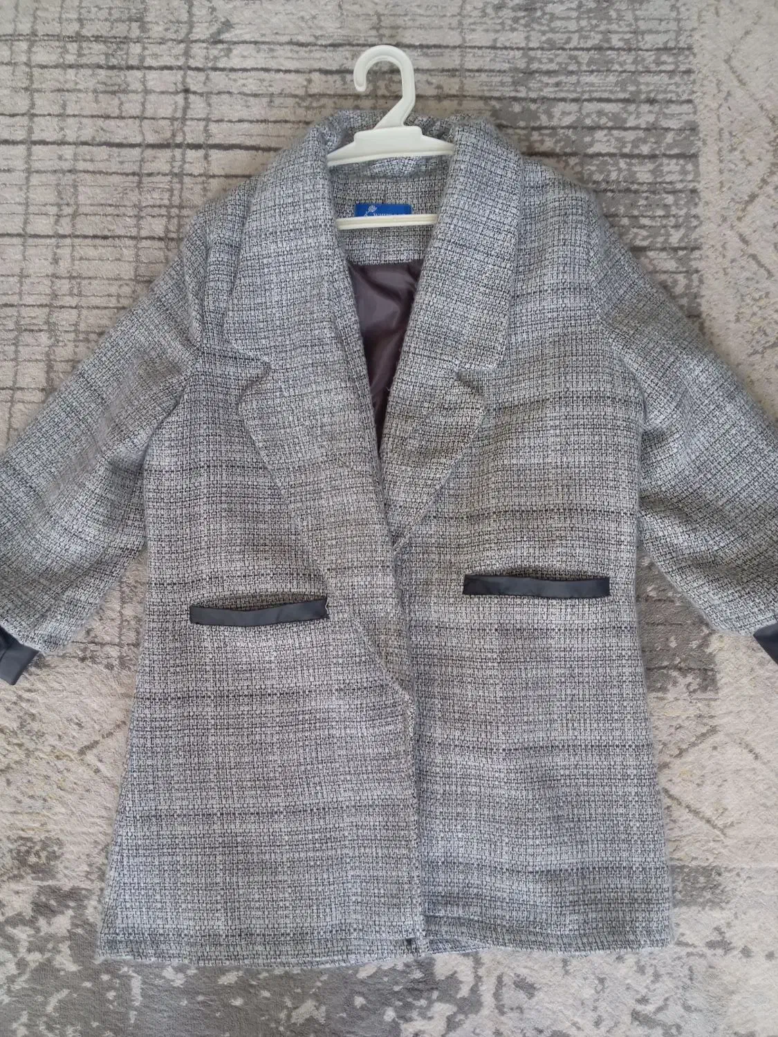 پافر 200پالتو دونه 300|لباس|نجفآباد, شهید بهشتی|دیوار