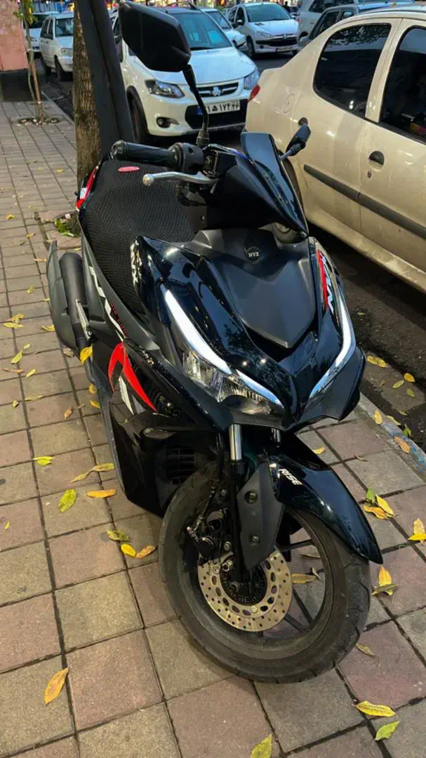 آیروکس ۱۵۵|موتورسیکلت|رشت, معلم|دیوار