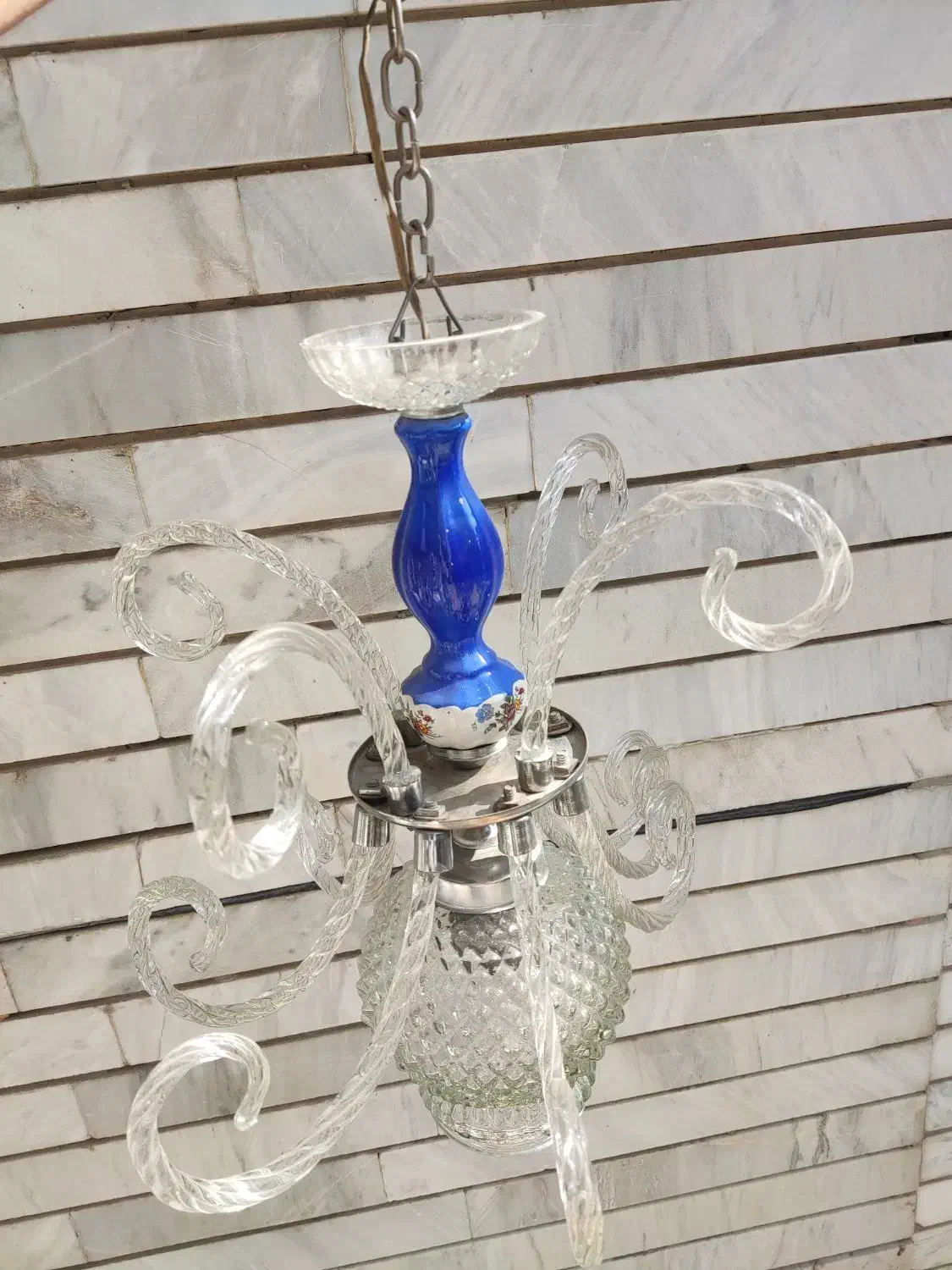 لوستر|لوستر و چراغ آویز|اصفهان, باغ زیار|دیوار