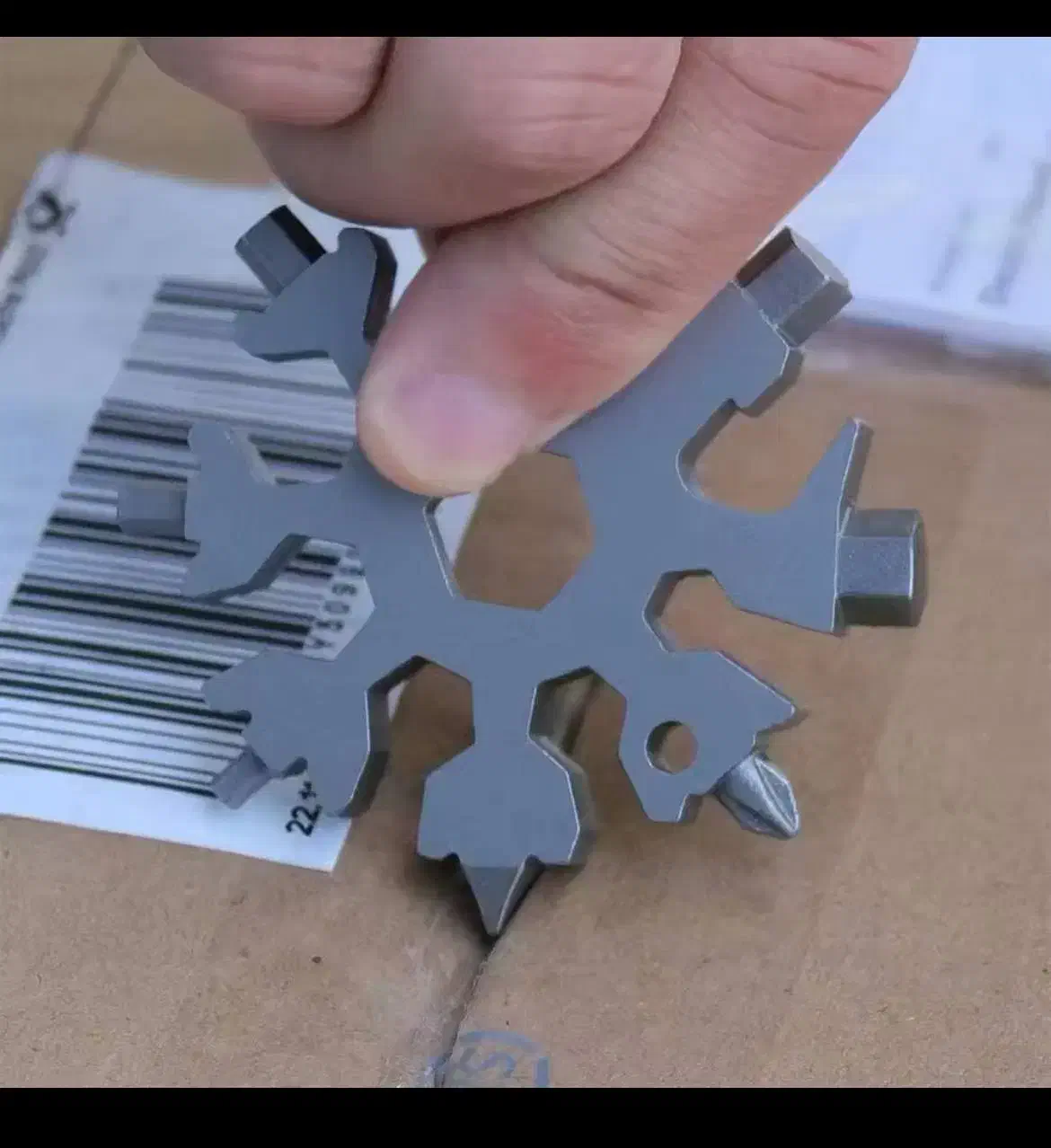 پیچگوشتی چند کاره خورشیدی|کوهنوردی و کمپینگ|کرج, چهارصد دستگاه|دیوار