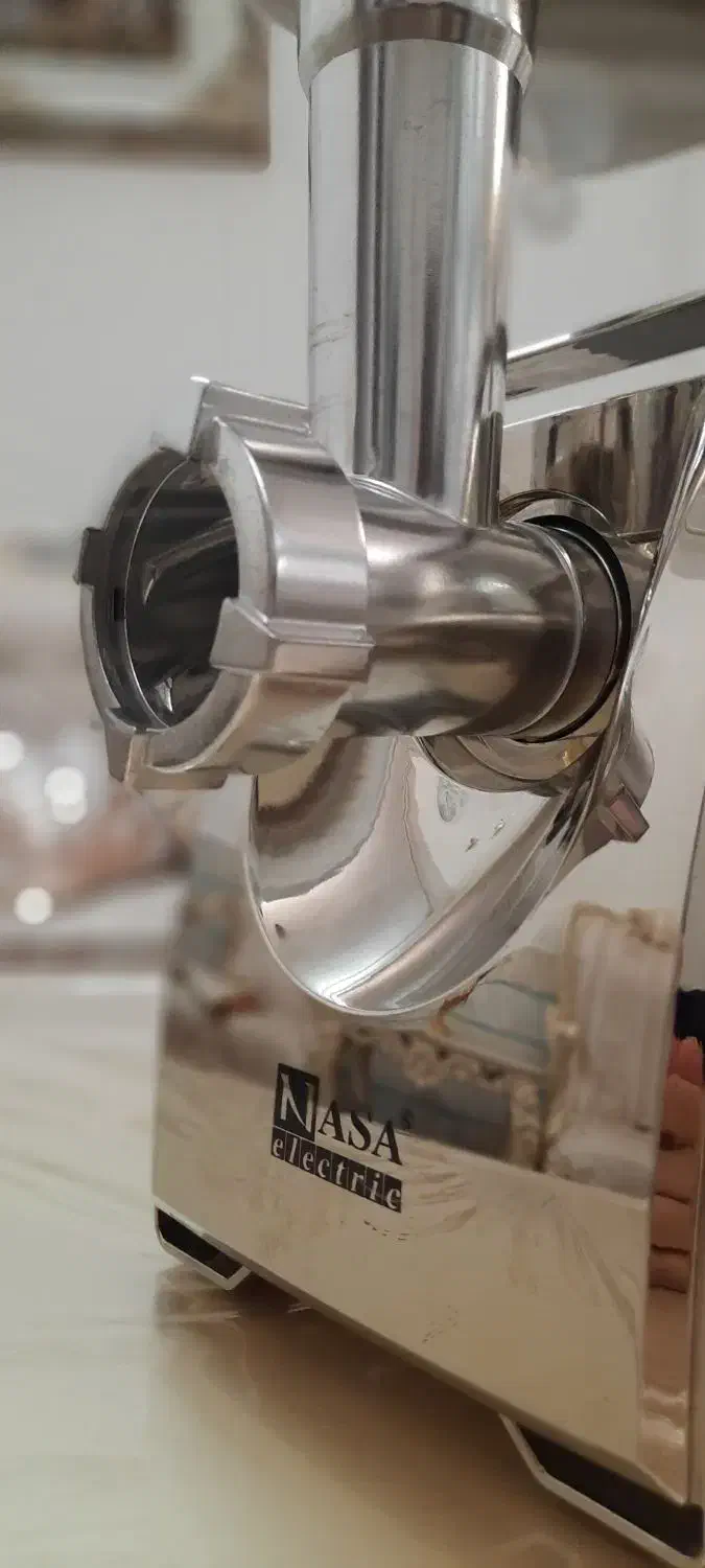 چرخ گوشت ناسا صفحه لمسی نو میباشد|خردکن، آسیاب، غذاساز|اقبالیه, |دیوار