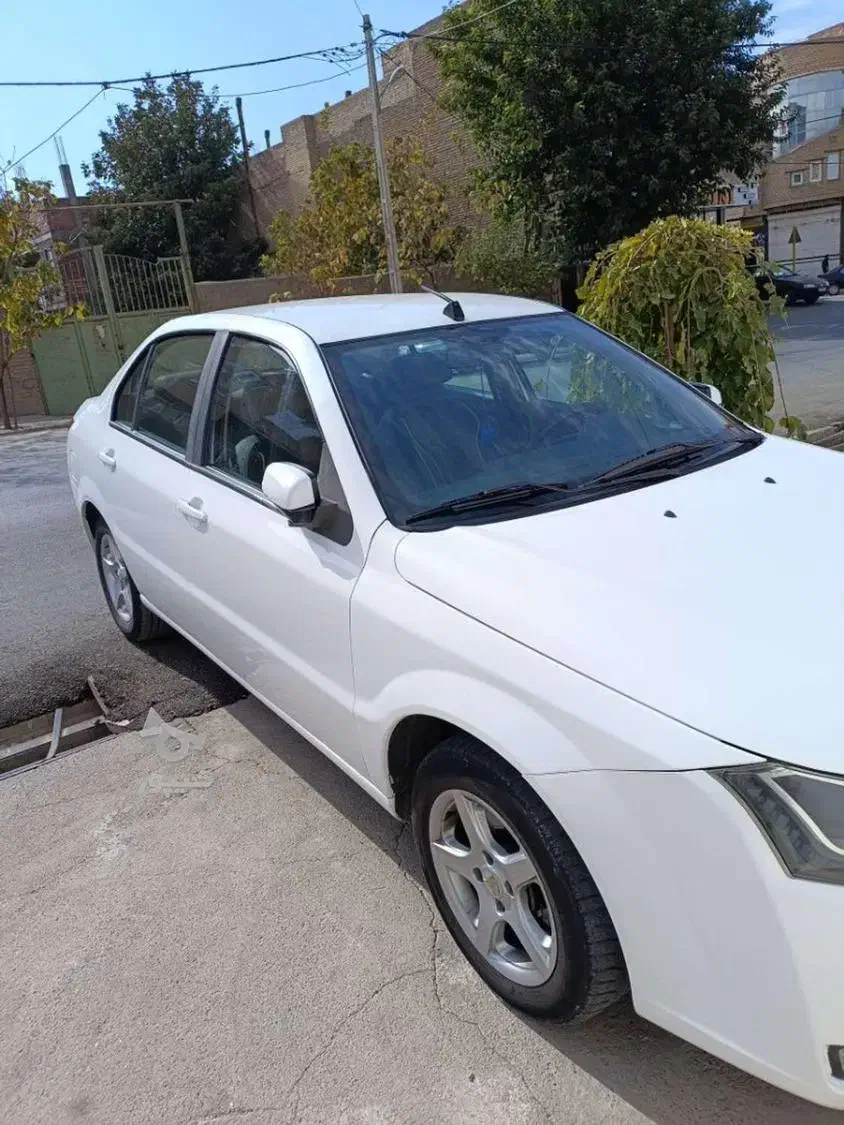 فروش خودرو|خودرو سواری و وانت|خمینی‌شهر, |دیوار