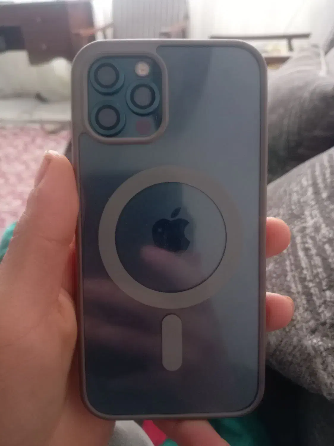 12پرو 256 نامبر امارات|موبایل|مشهد, شهید قربانی|دیوار