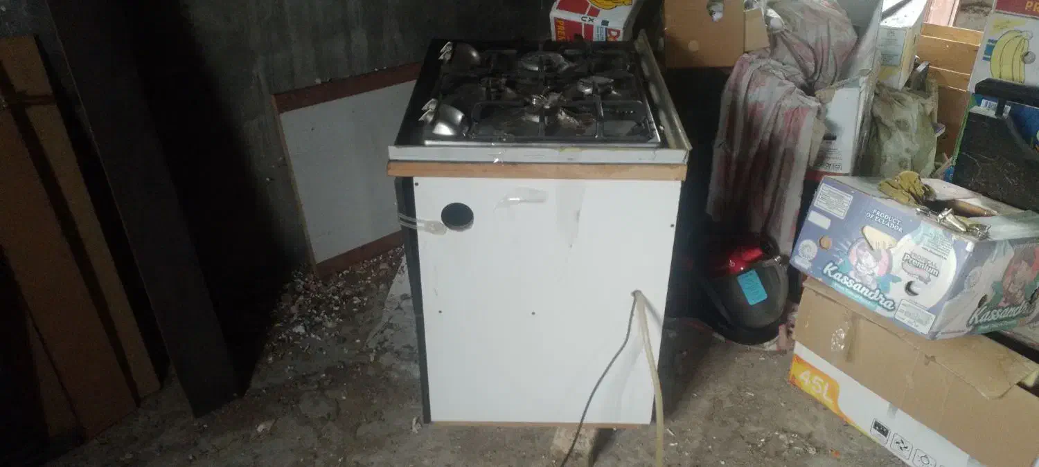 گاز استیل رو کابینتی در حد|اجاق گاز و لوازم برقی پخت‌وپز|ساری, |دیوار