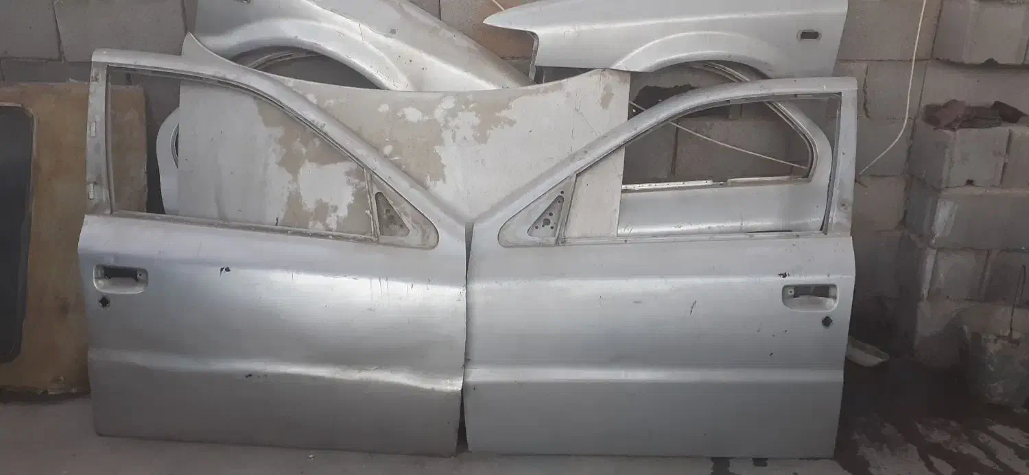 در و گلگیر و کاپوت سمند|قطعات یدکی و لوازم جانبی|اصفهان, کوی میلاد|دیوار