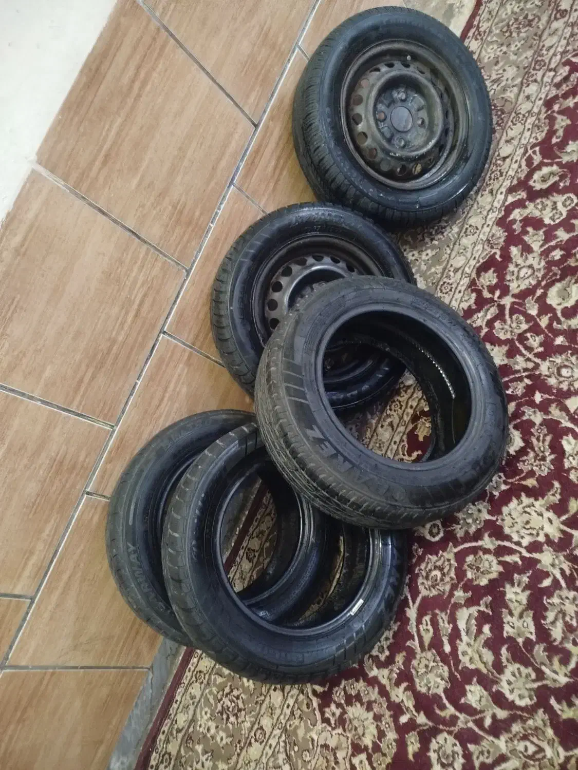 پنج حلقه لاستیک پراید ۹۰درصد|قطعات یدکی و لوازم جانبی|شیراز, سعدیه شمالی|دیوار