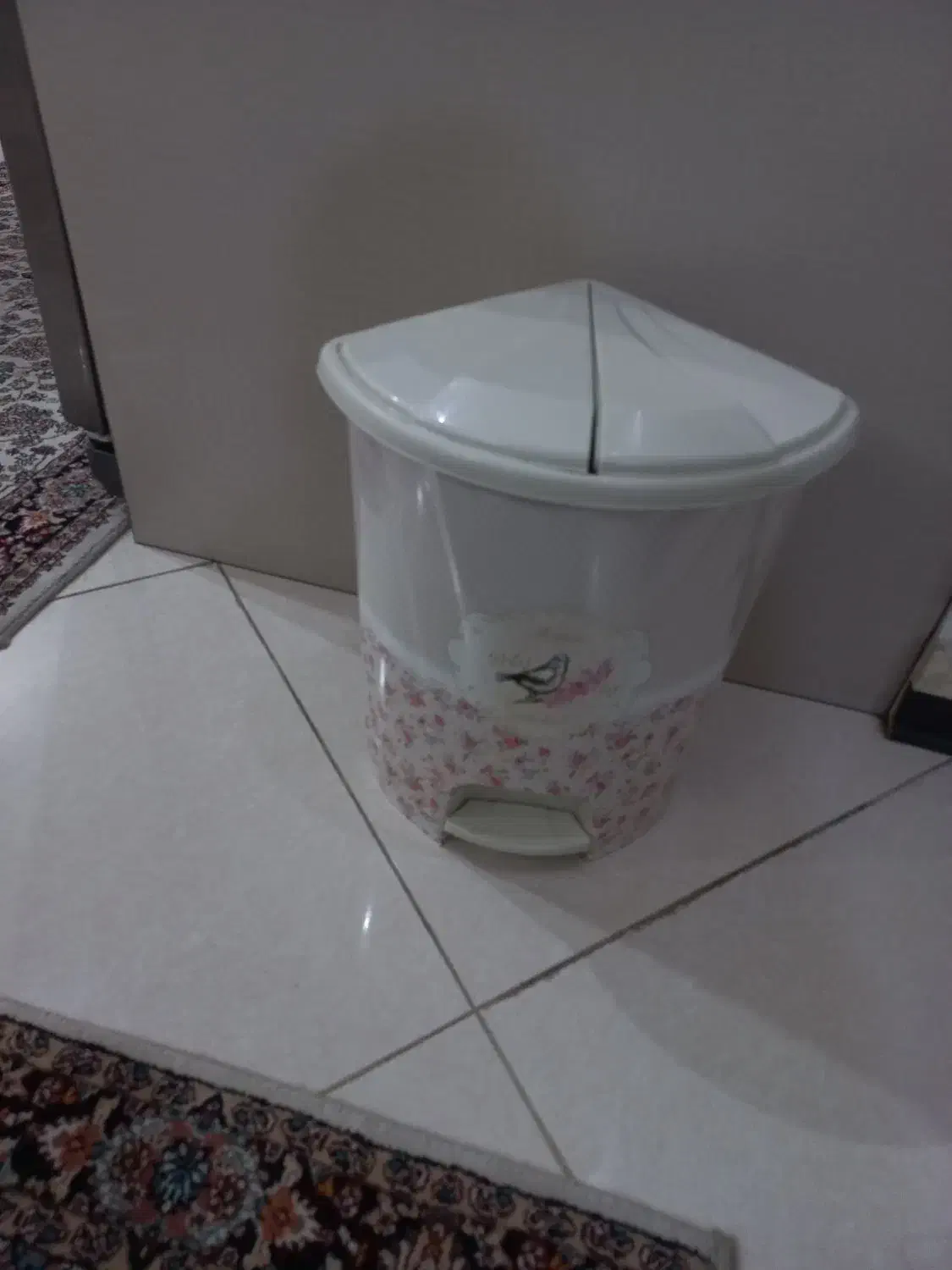 سطل زباله نو|لوازم نظافت|رشت, رشتیان|دیوار