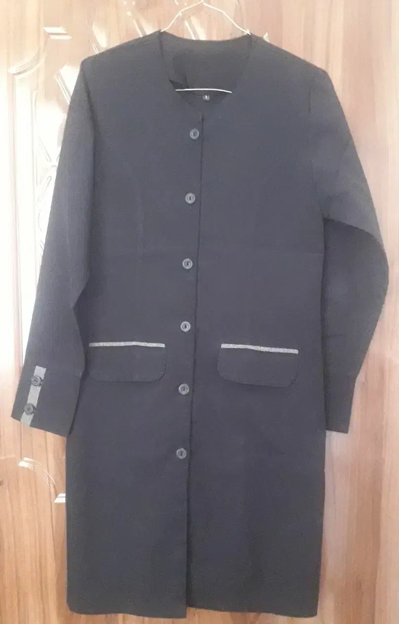 لباس فرم  مدرسه|لباس|پیشوا, |دیوار