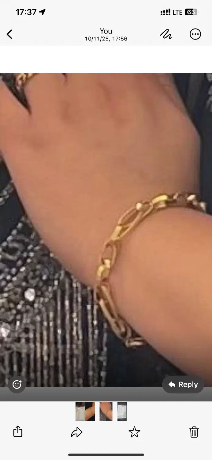 دستبند گمشده|جواهرات|لاهیجان, شیشه گران|دیوار