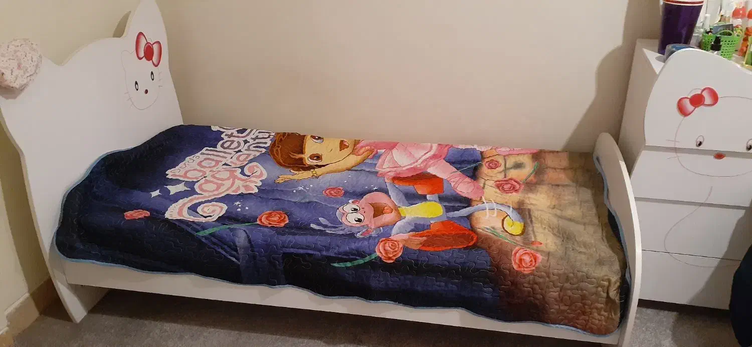 تخت نوجوان|تخت و سرویس خواب|شاهینشهر, مخابرات (شهید بهشتی)|دیوار