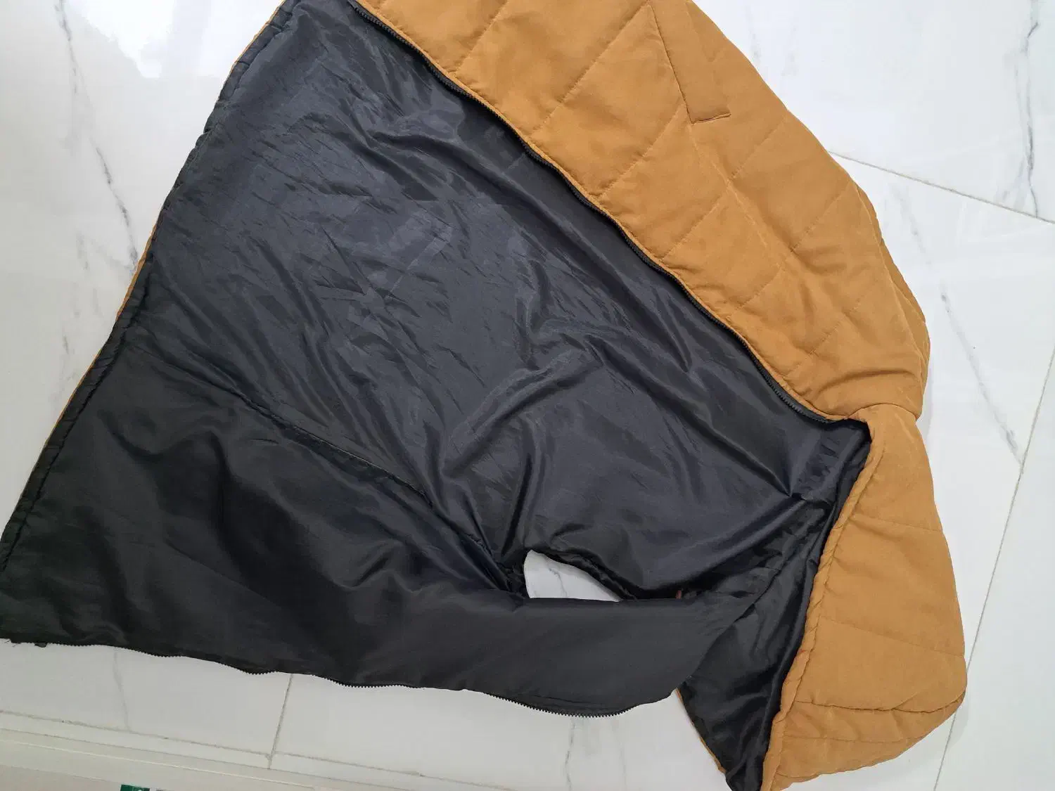 پافر کوتاه|لباس|ابهر, |دیوار