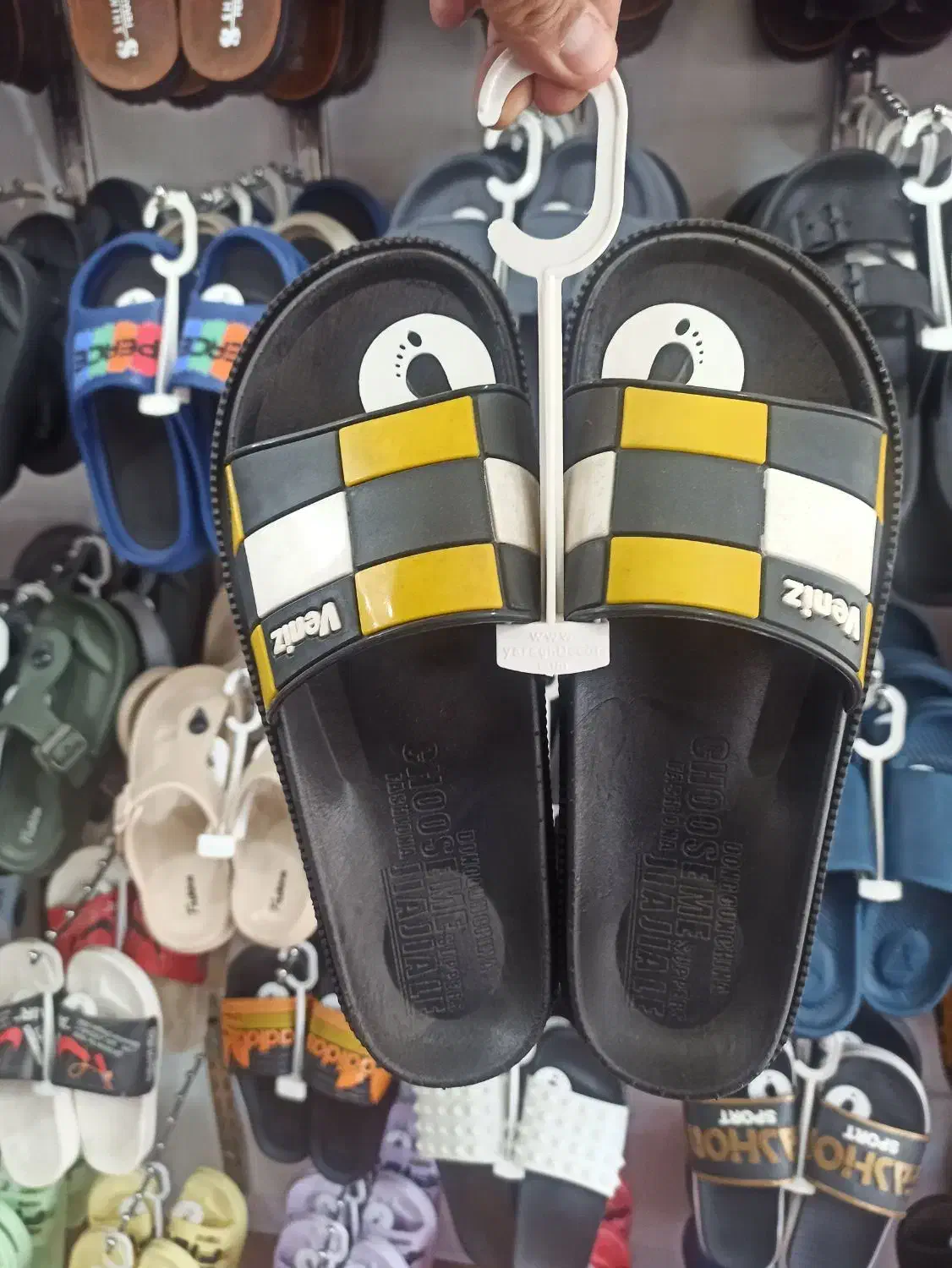 دمپایی زیر قیمت بازار|کیف، کفش، کمربند|گنبد کاووس, |دیوار