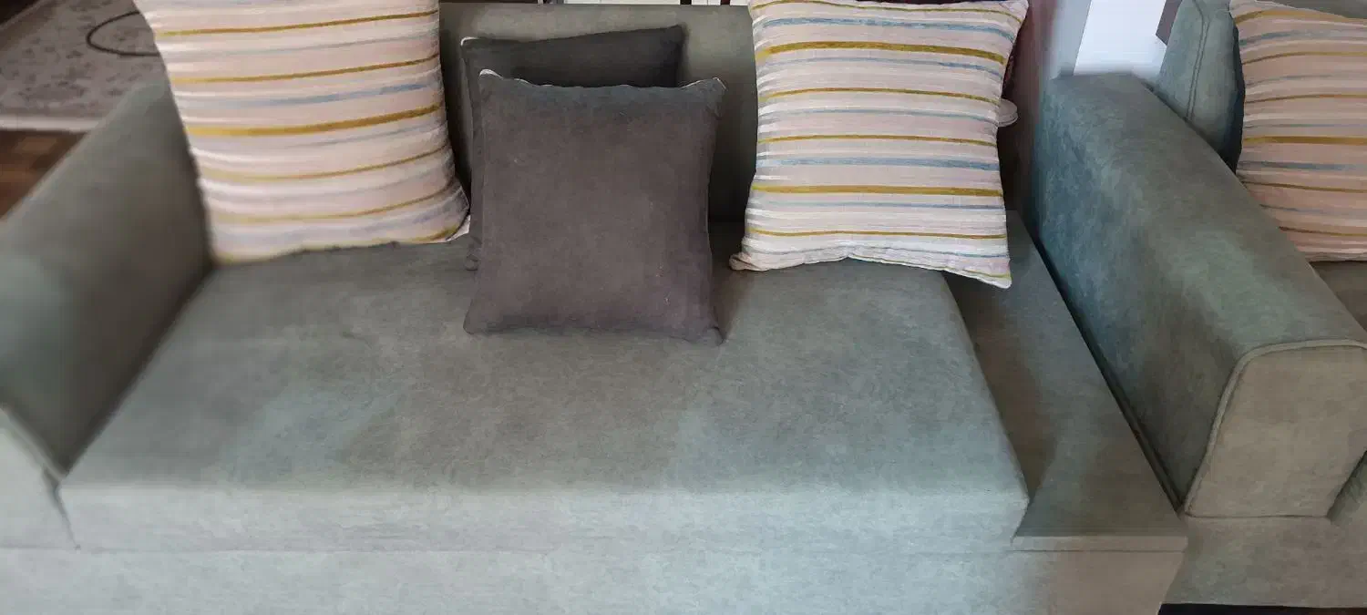 نیمست راحتی سهنفره پارچهای شیک|مبلمان خانگی و میز عسلی|شاهینشهر, فردوسی|دیوار