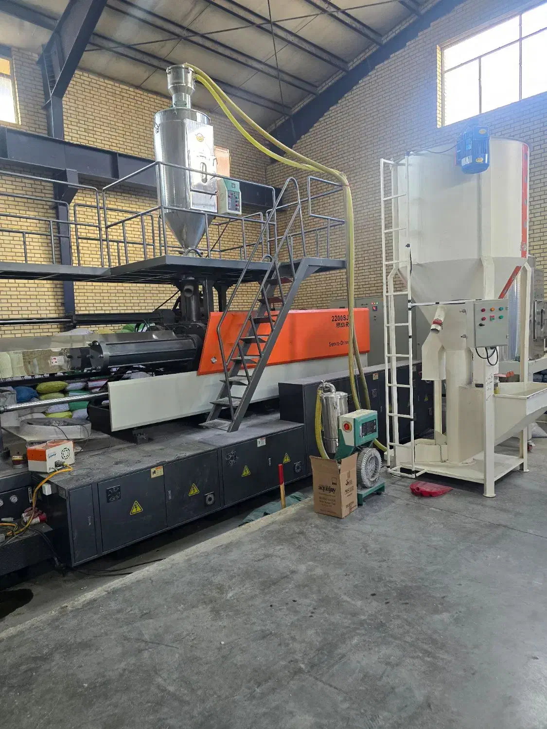 خدمات تزریق،اجرتی و حق العمل کاری|ماشین‌آلات صنعتی|تهران, حر|دیوار