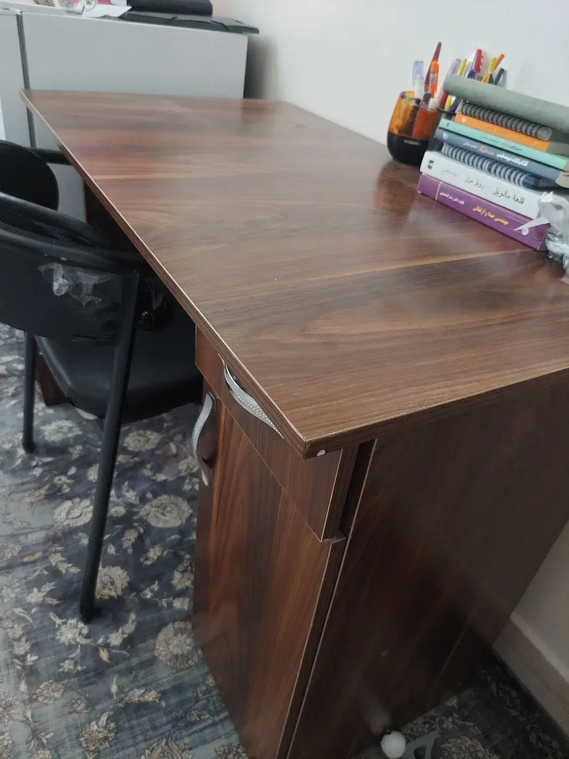 میزتحریر و صندلی|میز تحریر و کامپیوتر|کاشان, دانش|دیوار