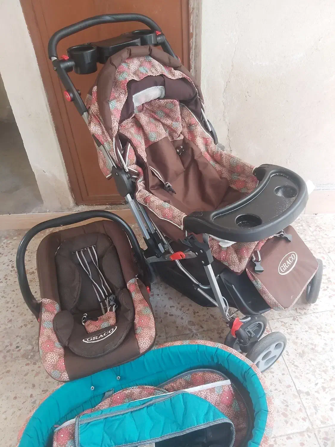 کالسکه، کریر، ساک حمل نوزاد|کالسکه و لوازم جانبی|رشت, امین الضرب|دیوار